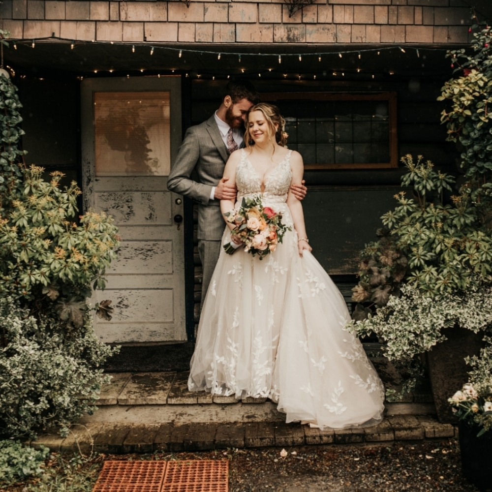 Meet your Posher, Leslily